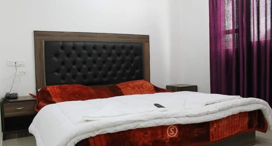Triden Kashmir Resort, Srinagar 3